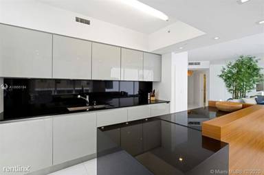 Main picture of Green Diamond Condominium