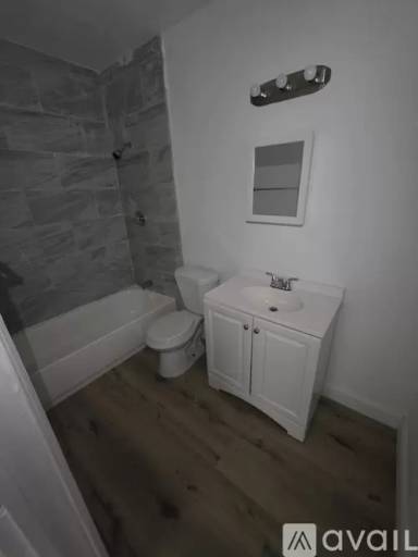 Main picture of 1903 Thomas St