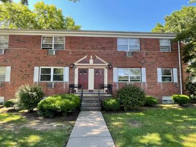 Main picture of 77 Orange Rd