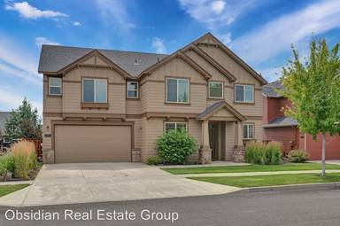 Main picture of 3011 NW Greenwood Ave