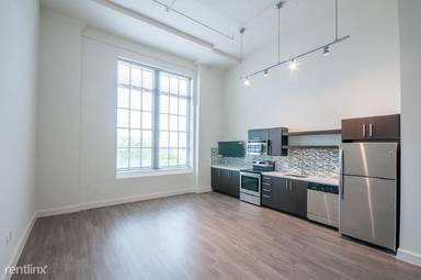 Main picture of 326 Fern St