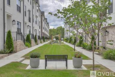 Main picture of 3086 Greenwood Cir