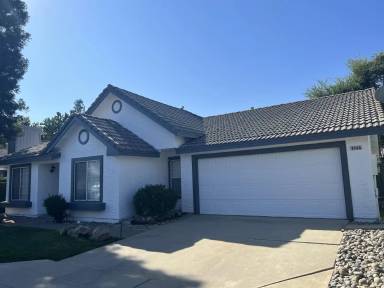 Main picture of 2145 E Pinedale Ave