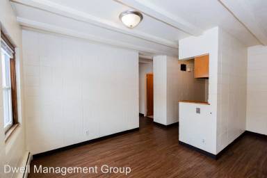 Main picture of 1545 2nd Ave NE