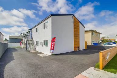 Main picture of 4410 Highland Ave
