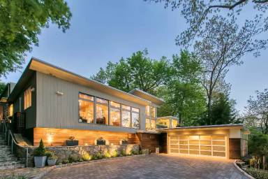 Main picture of 12 Seely Pl