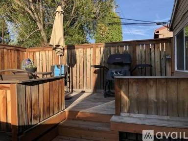 Main picture of 1304 5th St NE