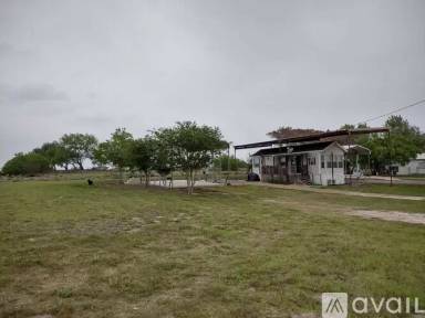 Main picture of 533 S Vista Ln