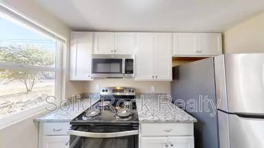 Main picture of 2405 E Saint Vrain St
