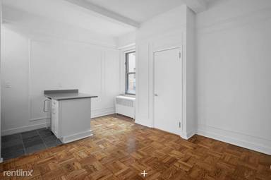 Main picture of 155 W 70th St