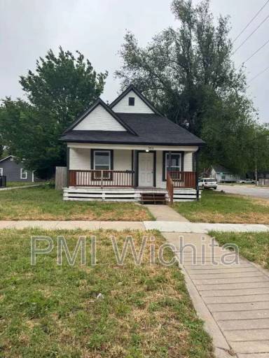 Main picture of 208 N Ash St