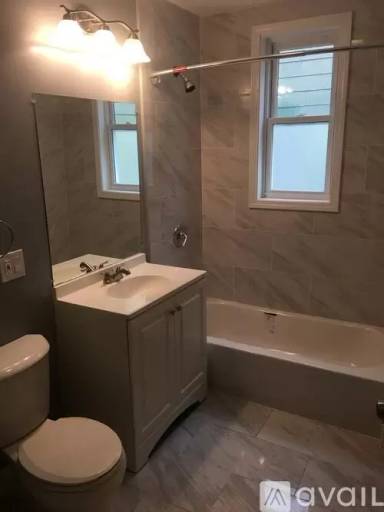 Main picture of 424 Bowdoin St