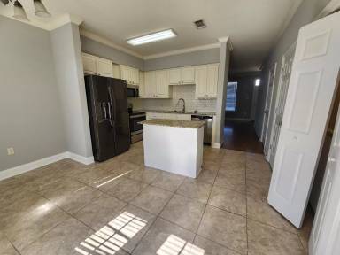 Main picture of 149 Aspen Sq