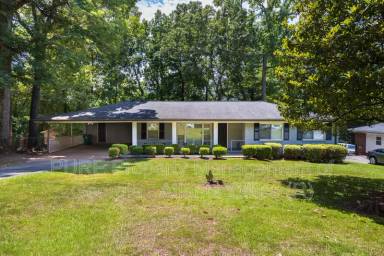 Main picture of 2403 Whites Mill Ln