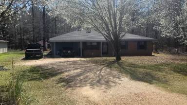 Main picture of 619 Cherokee Rd