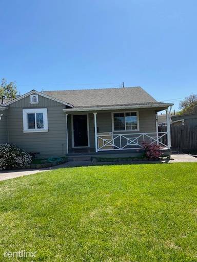 Main picture of 3000 Hoover St