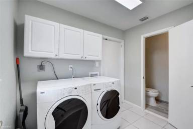 Main picture of 637 NW 100th Ln