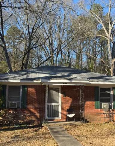 Main picture of 2407 Crestview Dr