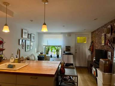 Main picture of 365A 14th St