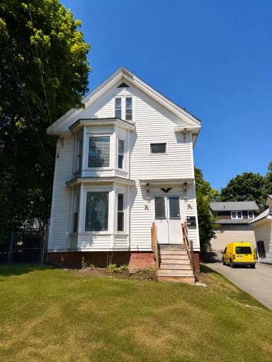 Main picture of 12 Autumn St