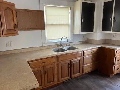Main picture of 2211 18th St NE