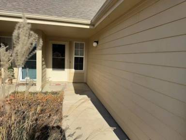 Main picture of 4010 W 26th Ter