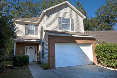 Main picture of 3216 Castle Ct