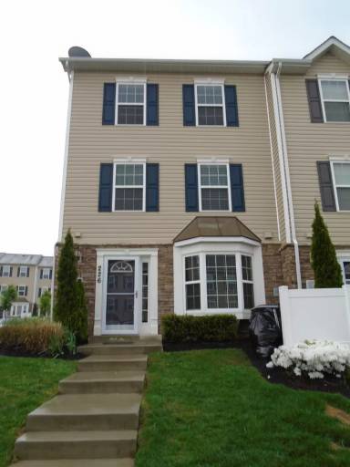 Main picture of 1914 Lennox Dr