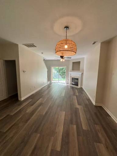 Main picture of 190 Cedar Elm Rd