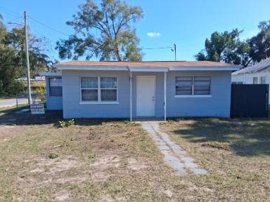 Main picture of 8511 N Seminole Ave