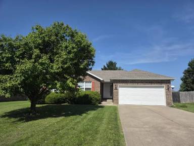 Main picture of 765 Stanford Ct