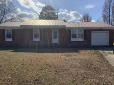 Main picture of 414 Desmond Dr