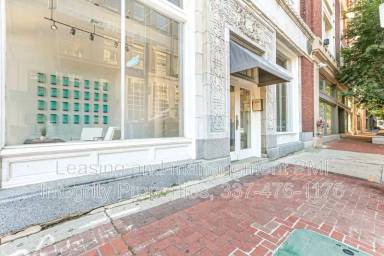 Main picture of 909 Lafayette St