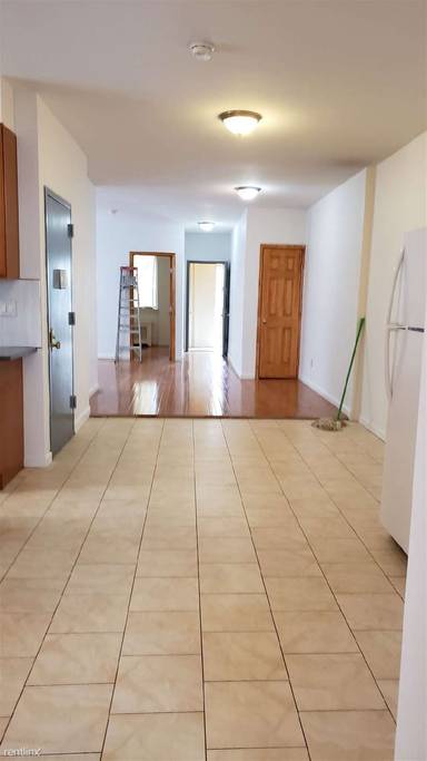 Main picture of 2469 E 21st St