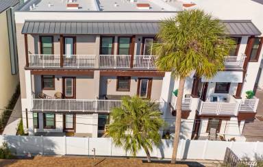 Main picture of 946 Highland Ave