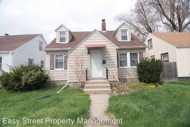 Main picture of 131 16th Ave