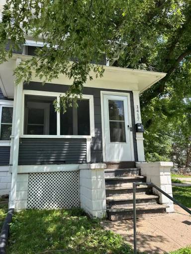 Main picture of 1419 N 31st St