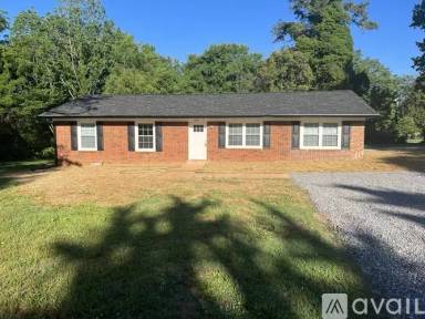 Main picture of 1102 King St