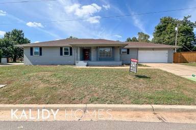 Main picture of 4501 N Billen Ave