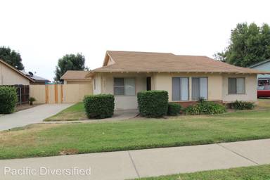 Main picture of 9027 Hemlock St