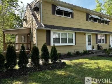 Main picture of 1316 Old Black Horse Pike