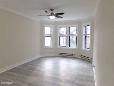 Main picture of 3839-45 N Greenview Ave