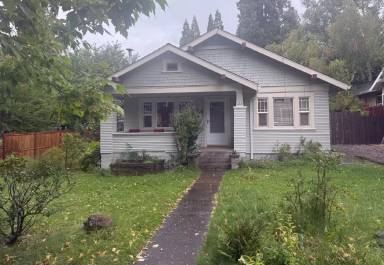 Main picture of 204 McCloud Ave