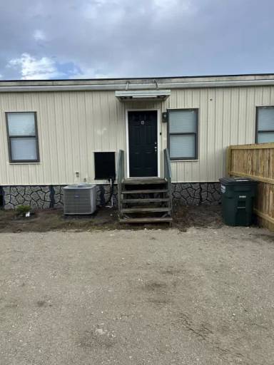 Main picture of 124 Worthington Dr NE