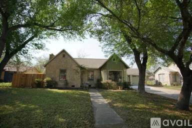 Main picture of 268 Lovera Blvd