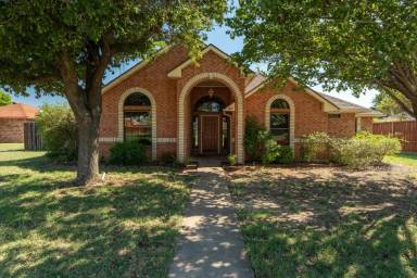 Main picture of 207 Brandon Way