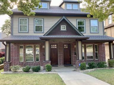 Main picture of 2728 Forest Park Blvd