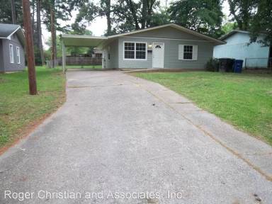 Main picture of 2832 Holiday Ln