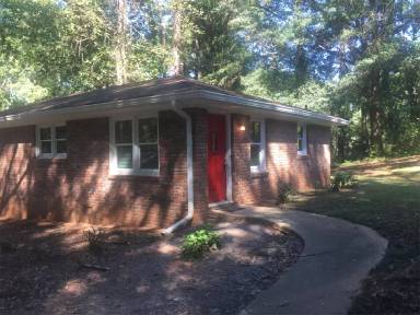 Main picture of 1864 Sylvia St