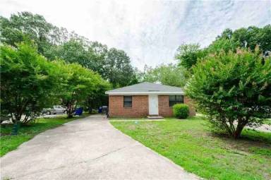 Main picture of 1411 Lois Ln